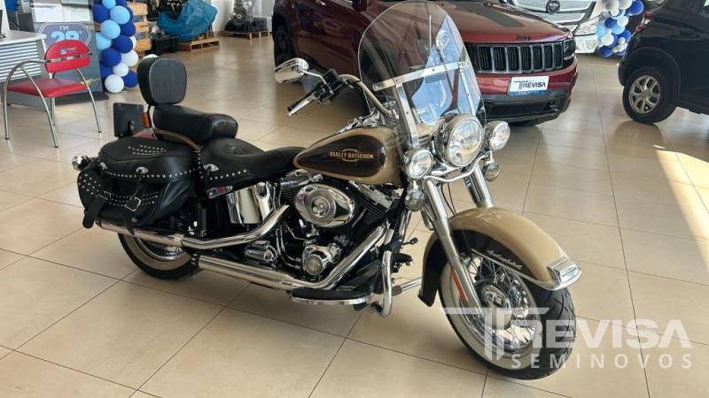 HARLEY-DAVIDSON Harley Davidson FLSTC Heritage Softail Classic - 2014