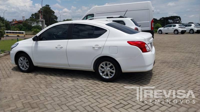 Nissan Versa 1.6 sv aut  - 2020