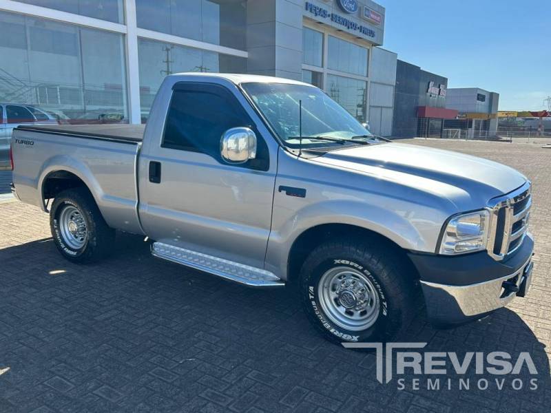 Ford F250 6CC Valor à Vista - 2000