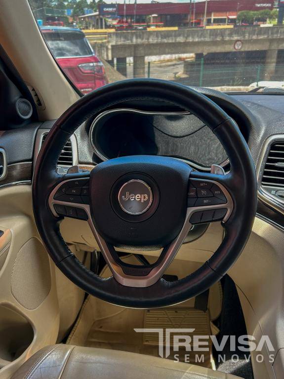 Jeep Grand Cherokee - 2014