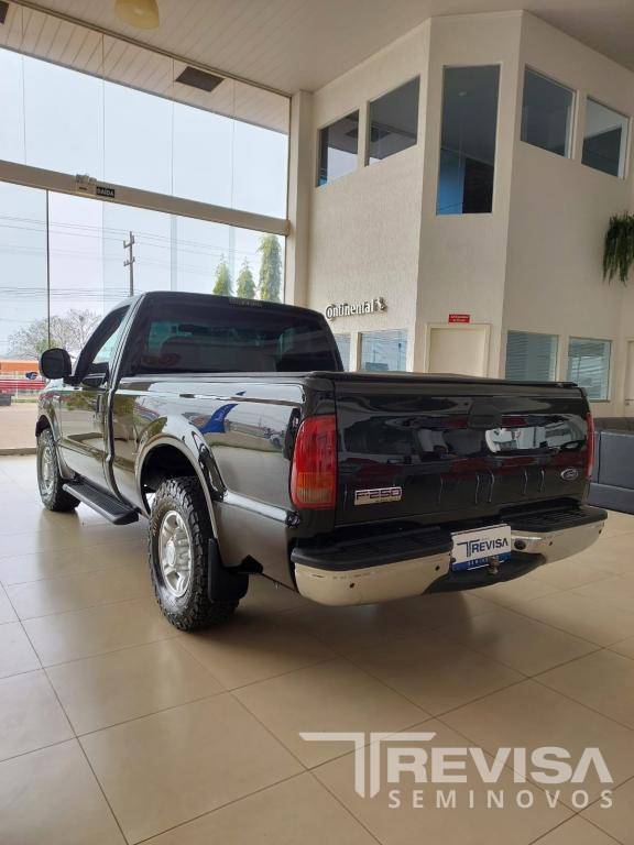 Ford F-250 XLT 4X2  - 2011