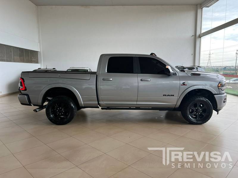 Dodge 3500 LARAMIE 6.7 - 2022