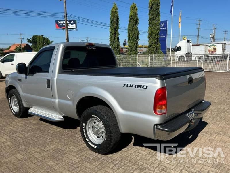 Ford F250 6CC Valor à Vista - 2000