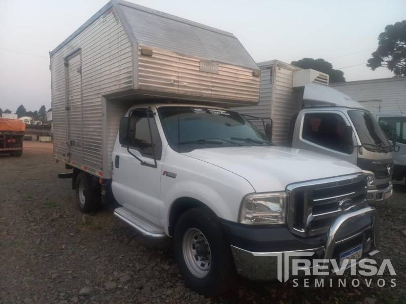 Ford Ford F350 Baú seco  - 2019