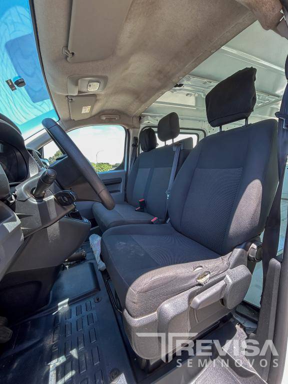 Peugeot EXPERT VITRÉ - 2023