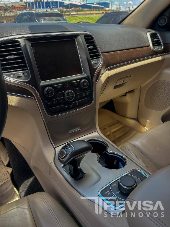 Jeep Grand Cherokee - 2014